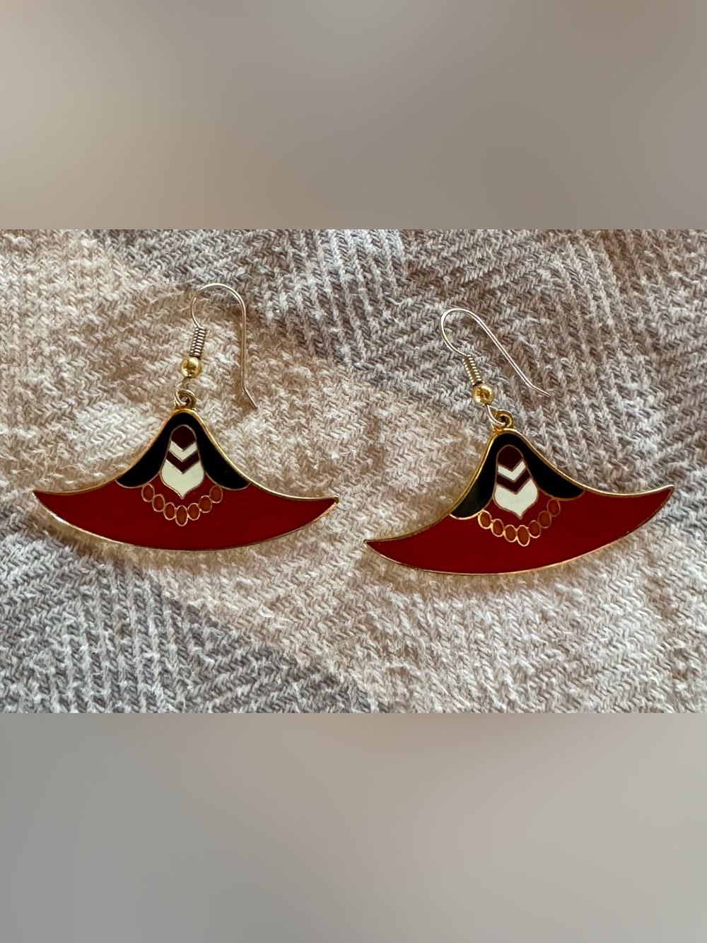 Vintage Laura Burch Flying Fish or Fan Shaped Earrings Enamel Great Shape!